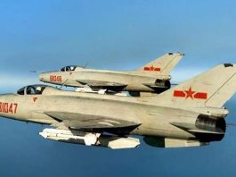 Старі винищувачі J-6