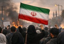 протестувальники в Ірані з антиамериканськими гаслами