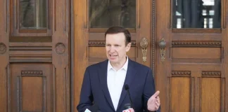 Федеральний уряд США вимагає ЗМІ висвітлювати війну вигідно сенатор-демократ Кріс Мерфі