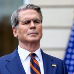 США можуть зняти санкції з іранської нафти