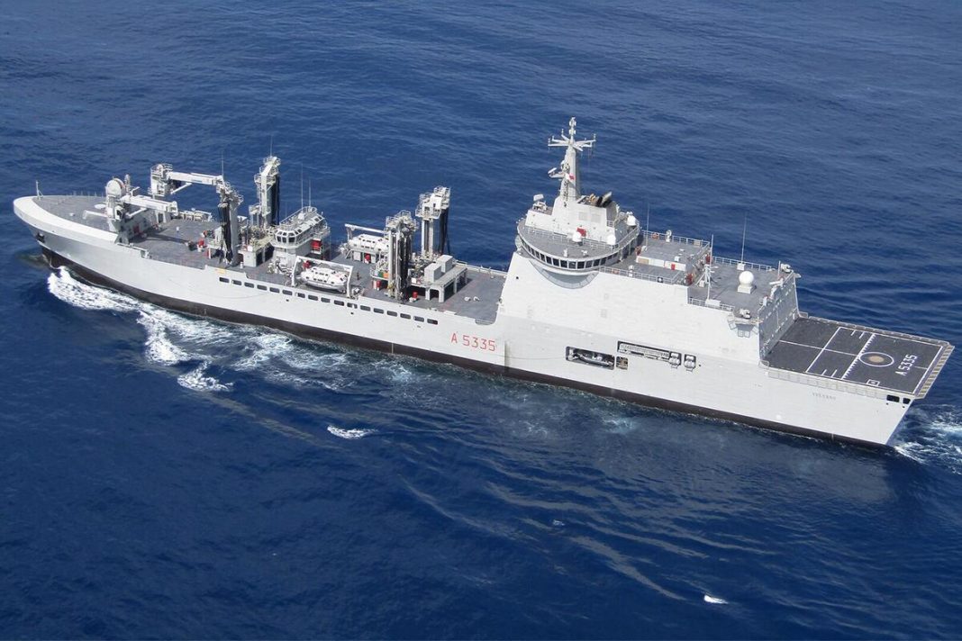 nave-vulcano-thumb-sito French warship at sea