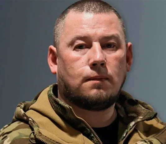 Павло Паліса під час публічного виступу