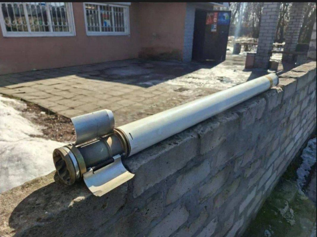 знайдений ракетний боєприпас на паркані у Вільногірську