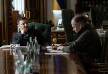 Володимир Зеленський на нараді з Олександром Кубраковим