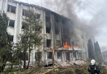 Будівля ТЦК у Сумах після удару російського БПЛА