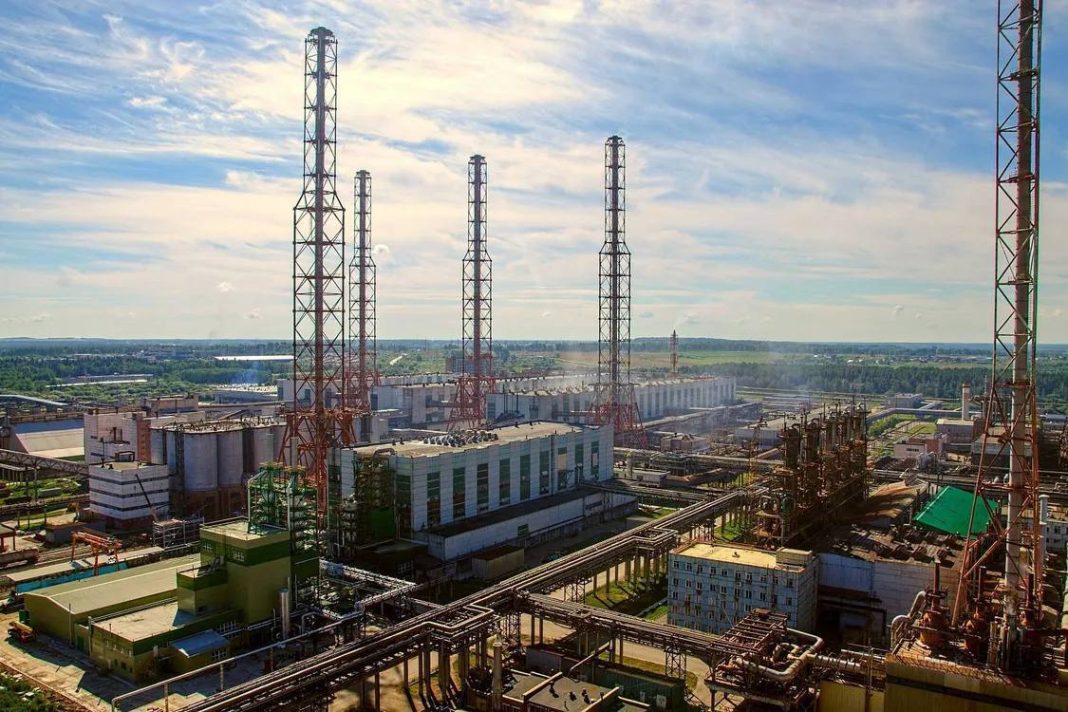 Хімічний завод після атаки дронів у Кірово-Чепецьку