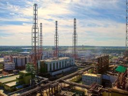 Хімічний завод після атаки дронів у Кірово-Чепецьку