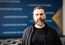 Міністр освіти Оксен Лісовий під час пресконференції