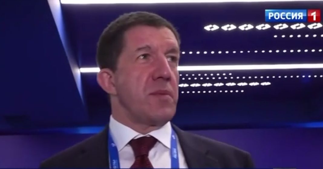 photo_2026-03-29_17-27-08 Голова Ростелекому виступає на пресконференції