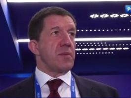 Голова Ростелекому: WhatsApp помер, Telegram на черзі Голова Ростелекому виступає на пресконференції