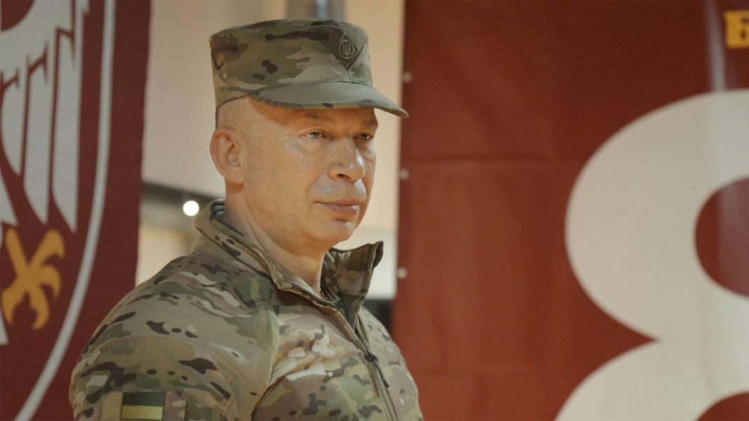 photo_2026-03-31_09-17-40 Oleksandr Syrskyi speaking at a military meeting