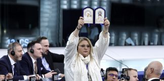 Діана Шошоаке під час публічного виступу