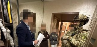 правоохоронці проводять обшук у справі про корупцію в ТЦК