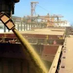 Пєсков назвав затримки російських зерновозів піратством