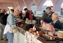 Markets close in Dnipro region after Russian attack