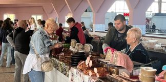 Markets close in Dnipro region after Russian attack