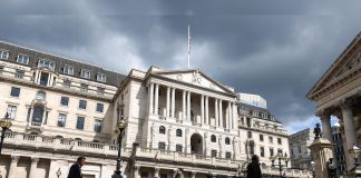 Центробанки G7 не змінюють ставки