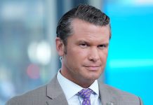 Pentagon introduces escorts for journalists