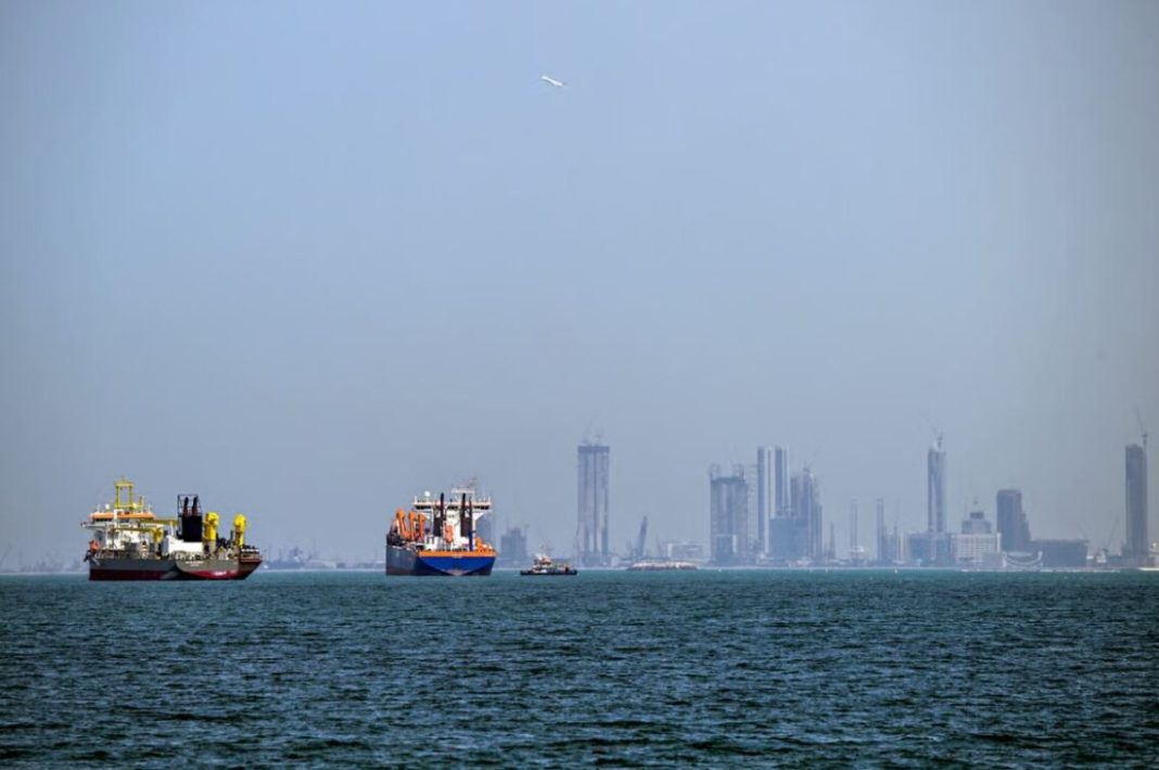 Американські військові біля Ормузької протоки