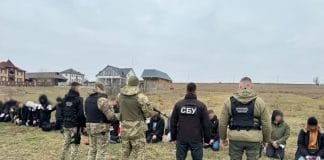 Ukrainian border guards at a checkpoint
