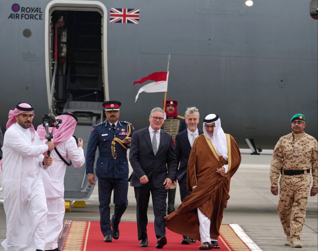 Кір Стармер прибув до Бахрейну