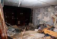 Зруйнована стіна квартири