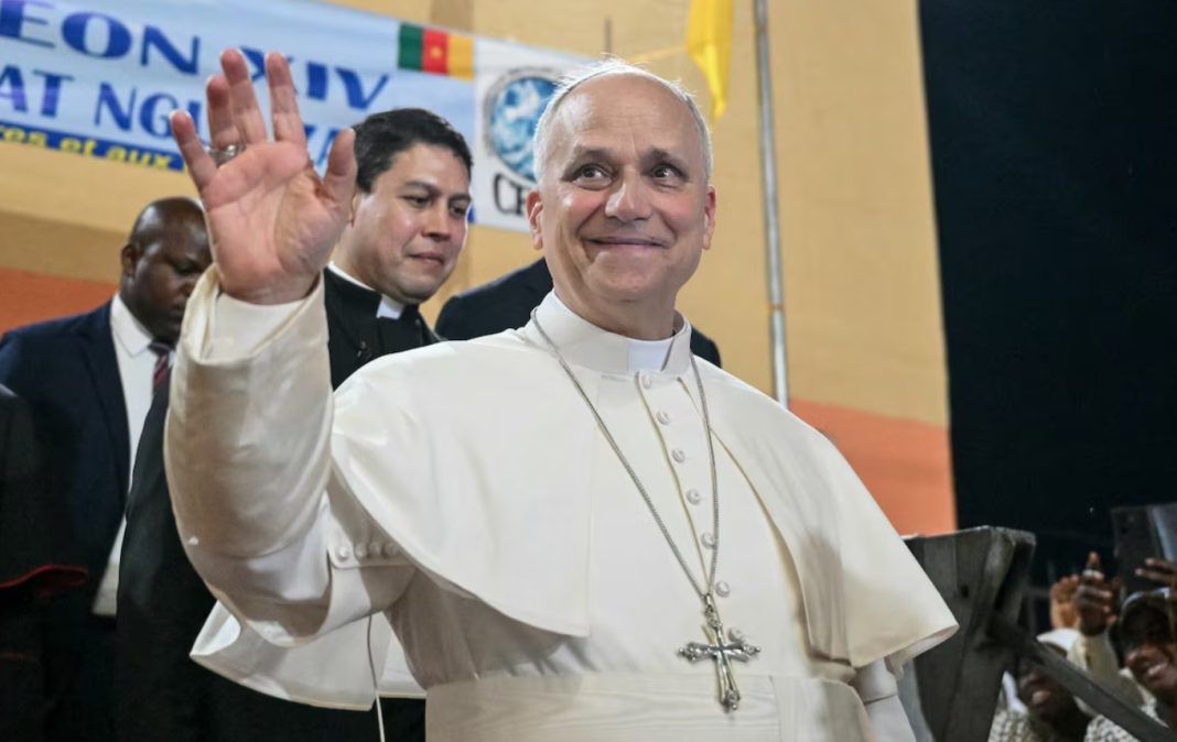 Папа Лев виступає у Яунде Камерун