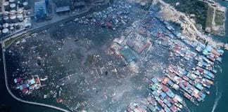 Пожежа знищила будинки на воді