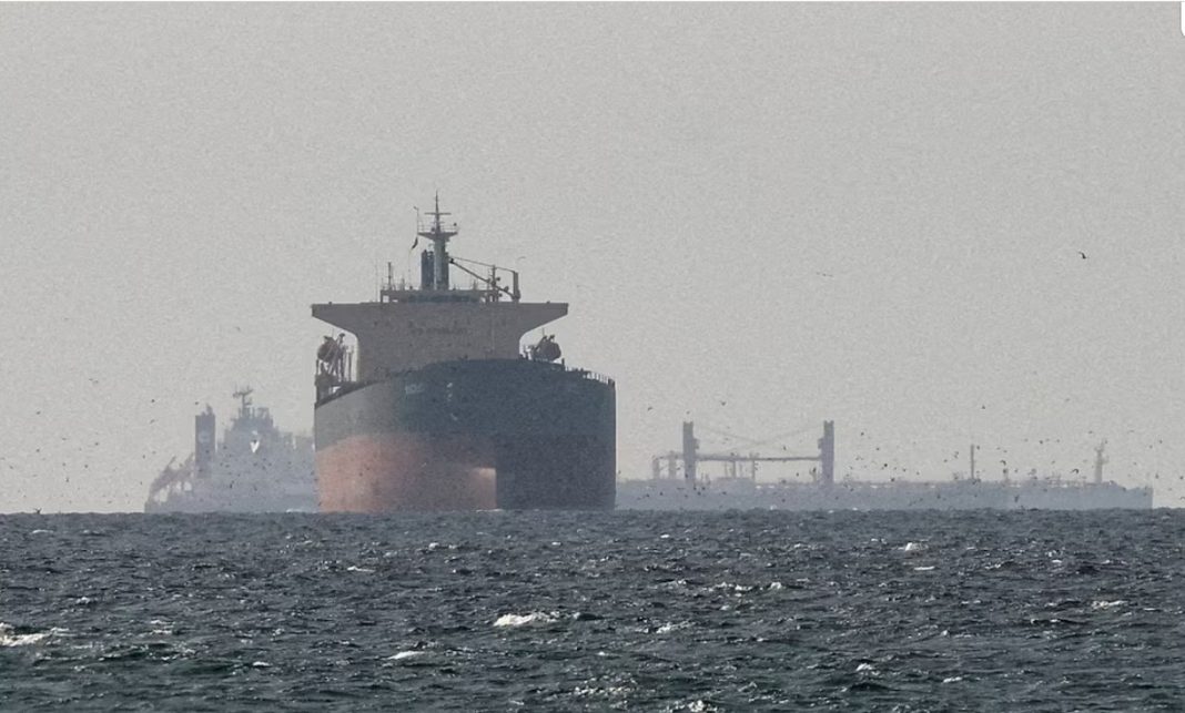 Перемовини США та Ірану, Ормузька протока