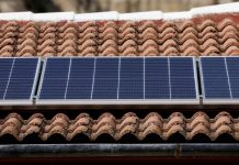 Дахові сонячні панелі в Європі