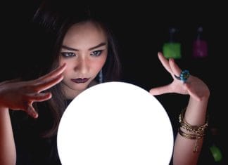 Psychic with a balloon