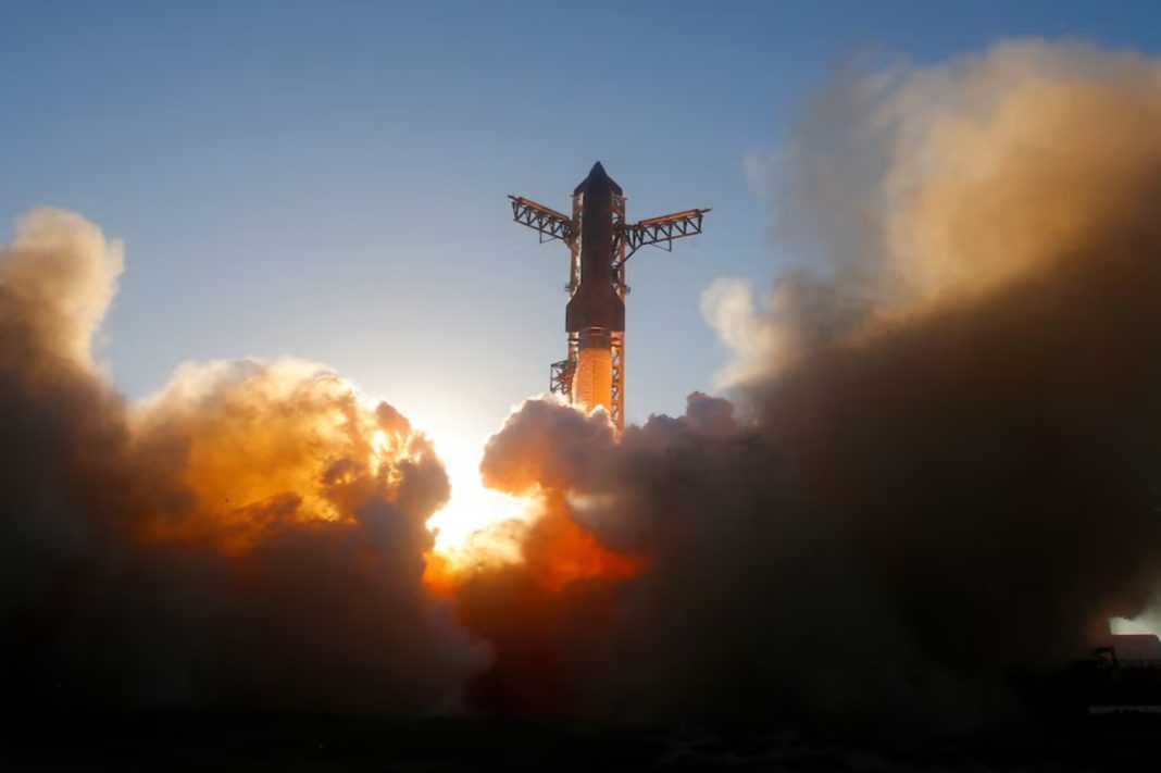 SpaceX запуск супутника