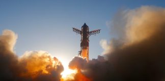 SpaceX запуск супутника