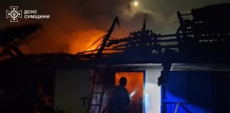 Руйнування після авіаудару у Шостці