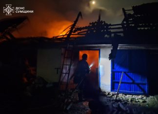 Руйнування після авіаудару у Шостці