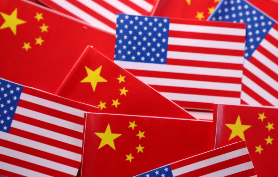 Китай розширює економічний тиск на США