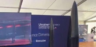 Model of the FP-9 missile at the exhibition in Rzeszow