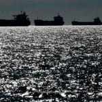 Тіньовий флот РФ обходить санкції: майже 100 суден біля Британії