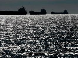 Російський тіньовий флот біля Британії