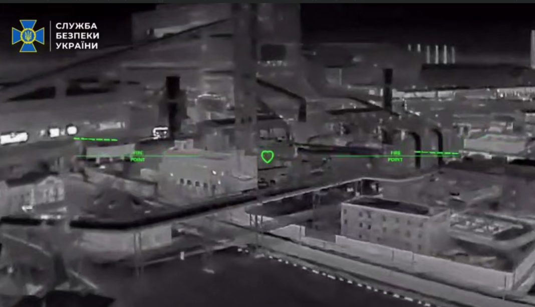 Зруйнований Алчевський меткомбінат після удару