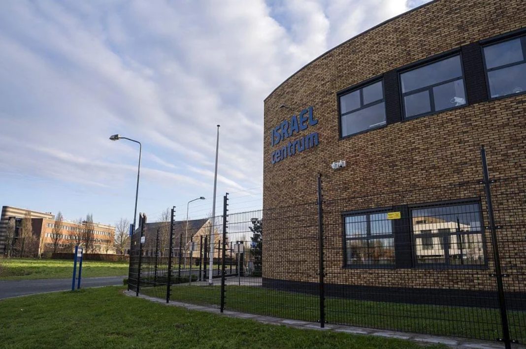 Вибух у Нідерландах біля ізраїльського центру