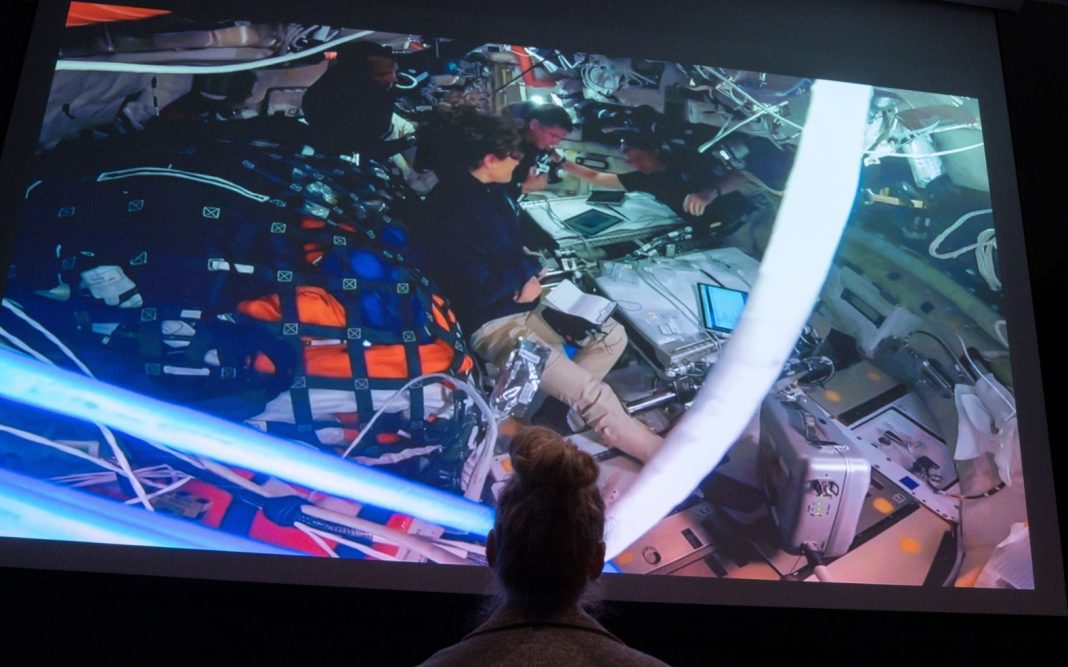 Screenshot_1 Артеміс II обліт Місяця