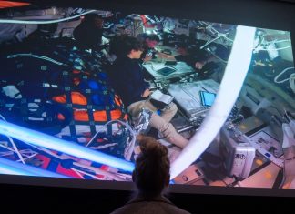 Артеміс II обліт Місяця