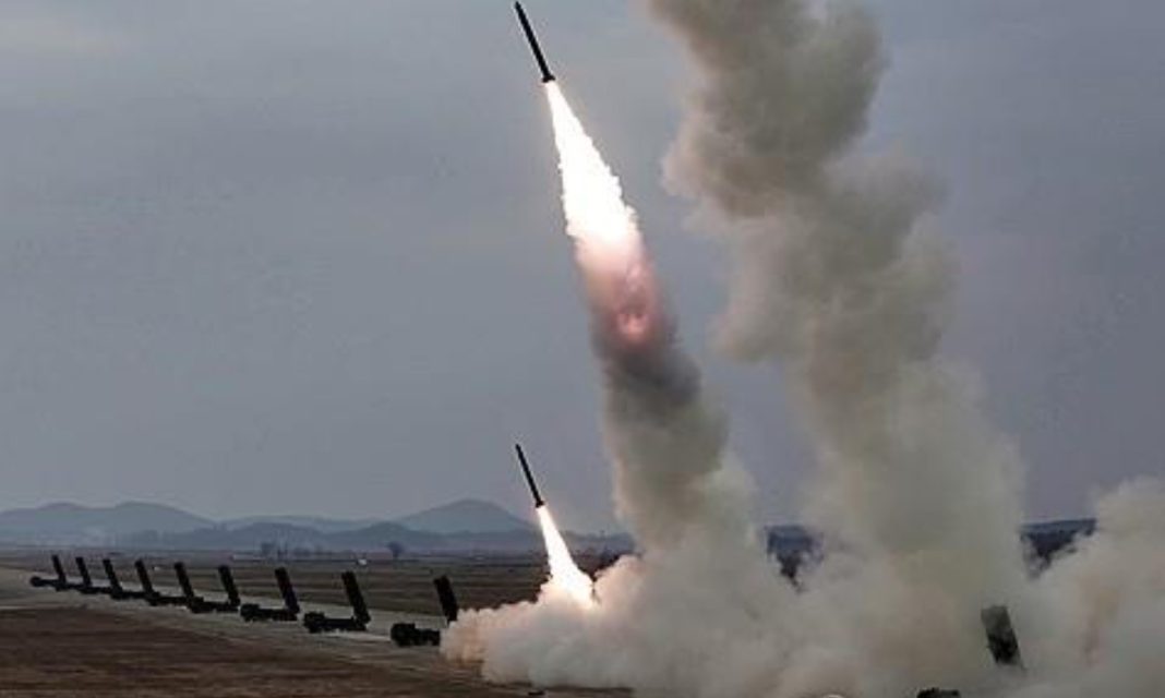 Пуск ракети КНДР у бік Японії