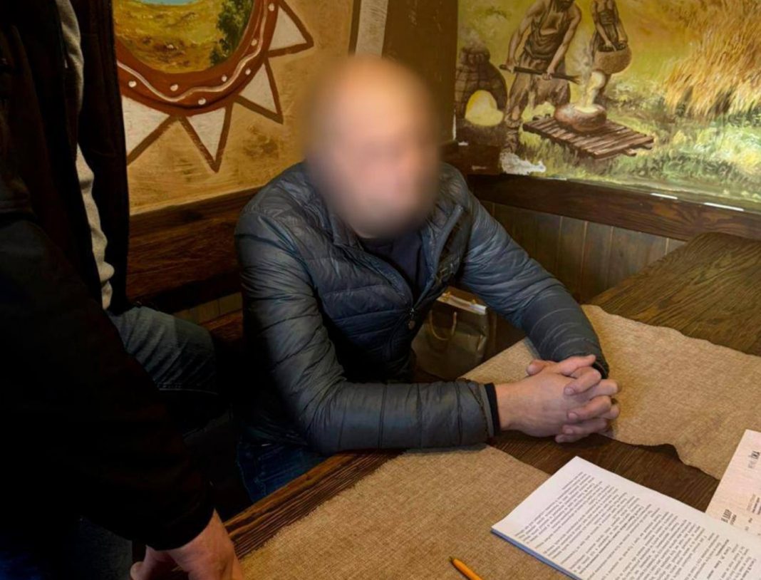 Detention of Ukrzaliznytsia official for bribery