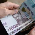 Середня зарплата в Україні у березні зросла до 30,4 тис. грн