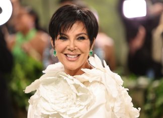 Kris Jenner's «mumager» trend goes viral in China Kris Jenner smiles during a public event