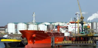 Oil prices rise due to tensions between Iran and Israel Зростання цін на нафту через напругу