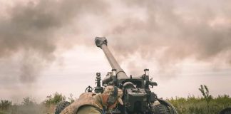 Ukrainian soldiers at their positions during the fighting