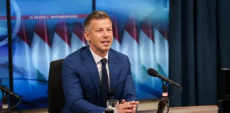 Прем’єр Угорщини Петер Мадяр на пресконференції